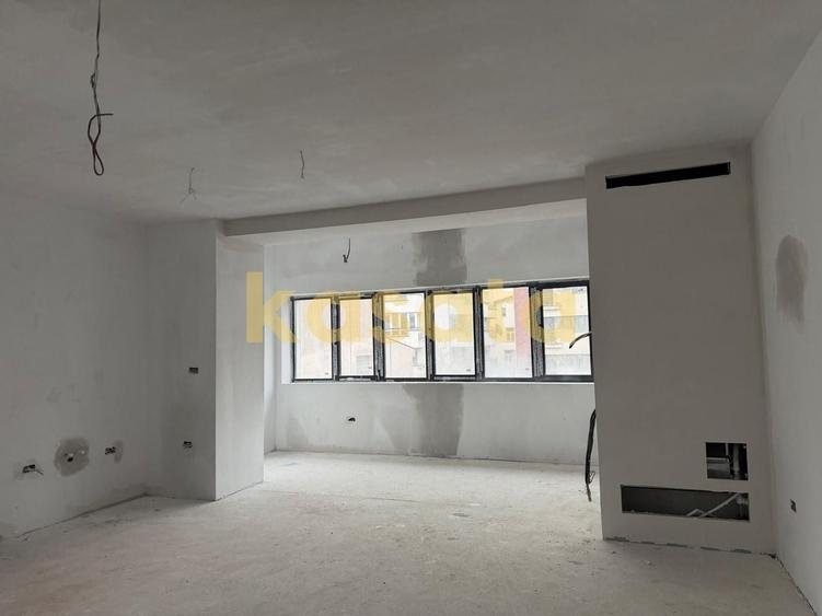 Apartament cu 2 camere semidecomandat în Herăstrău