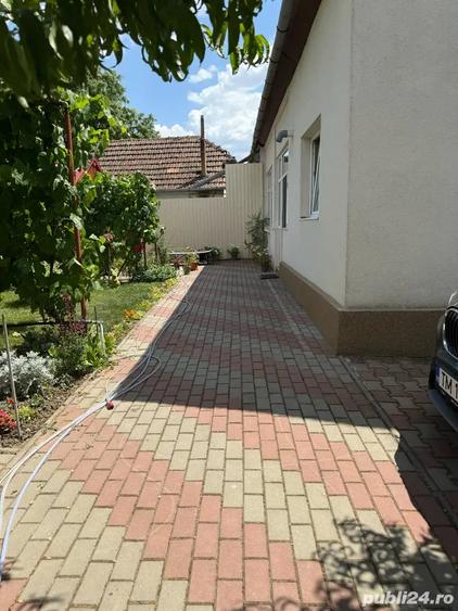Casă cu 4 camere cu Teren 1100 Mp în Sânandrei
