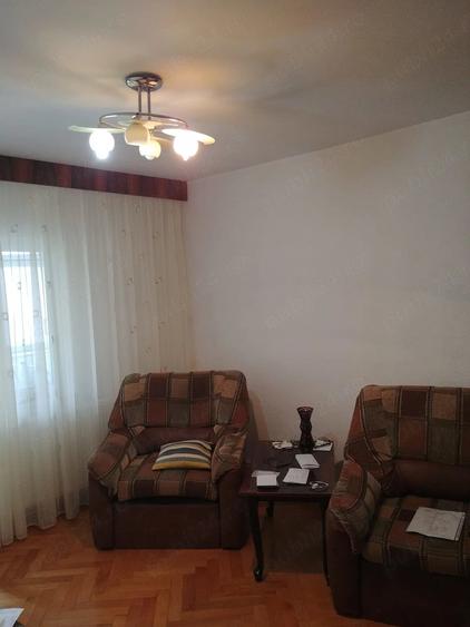 Apartament cu 4 camere decomandat în Lăpuș