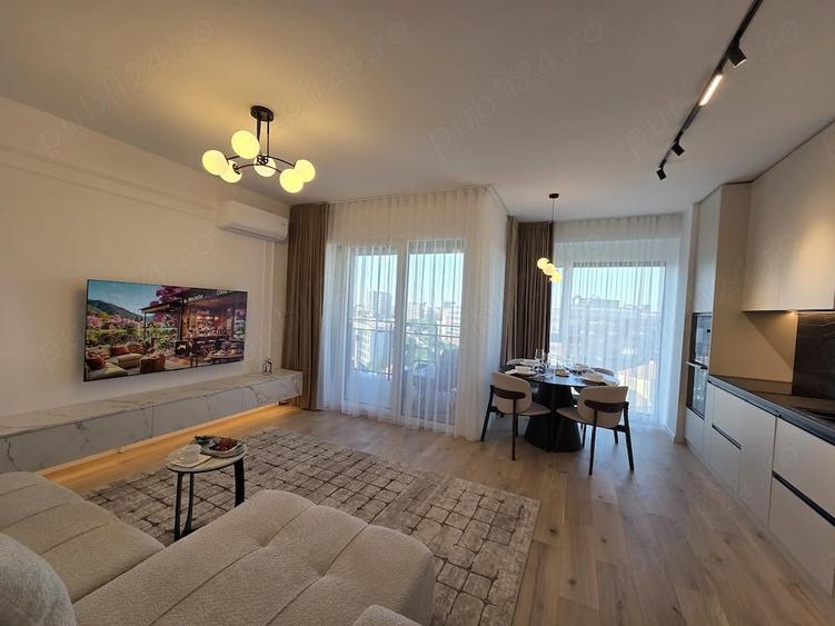 Apartament cu 2 camere decomandat, mobilat în Ultracentral