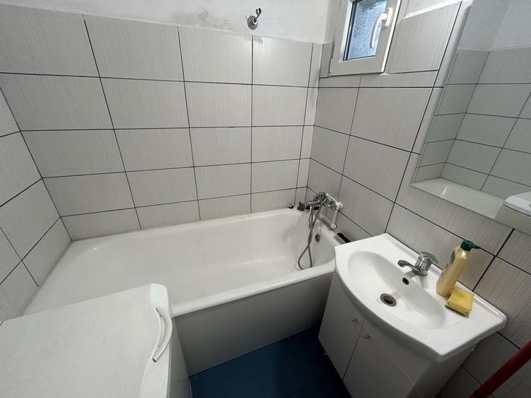 Garsonieră decomandată în Drumul Taberei