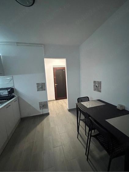 Garsonieră decomandată în Lazaret