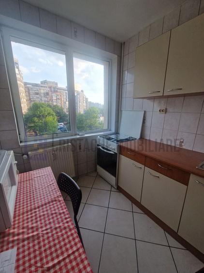 Apartament cu 2 camere decomandat, mobilat în Dristor