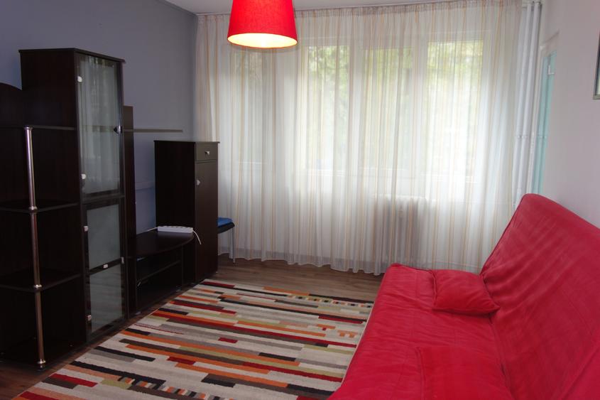 Apartament cu 2 camere semidecomandat în Dristor