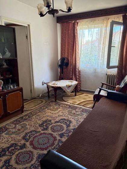 Apartament cu 2 camere decomandat în Fortuna