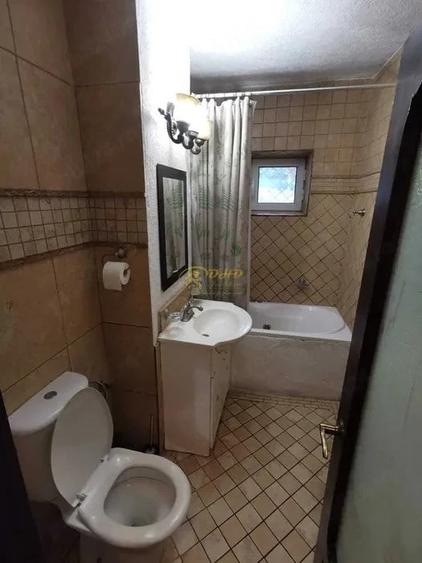 Apartament cu 2 camere decomandat în Târgu Cucu