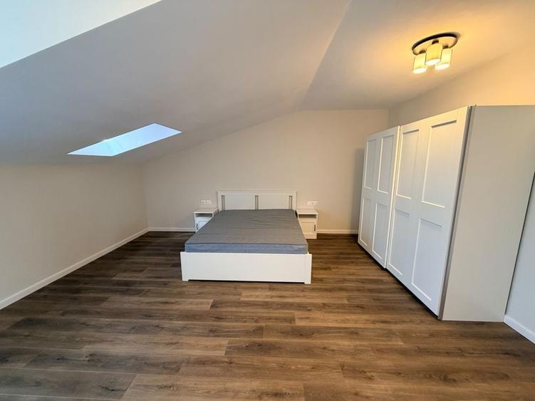 Apartament cu 3 camere decomandat în Exterior Vest