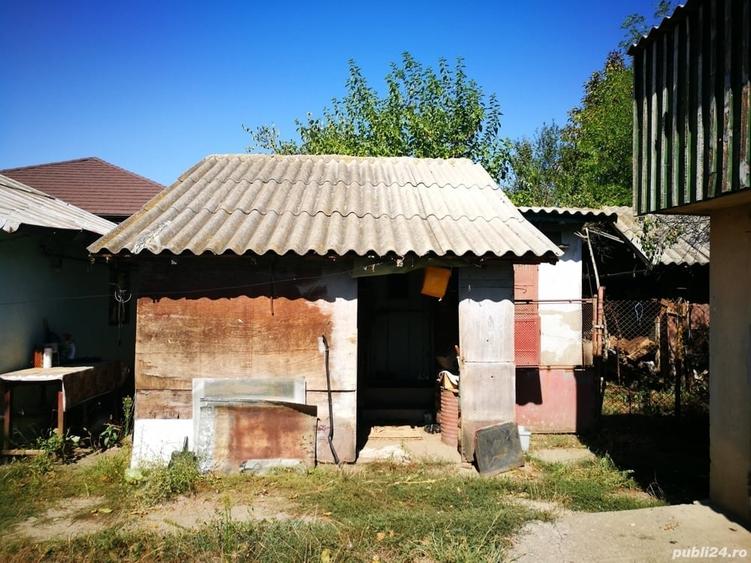 Casă cu 4 camere cu Teren 1200 Mp în Poenari