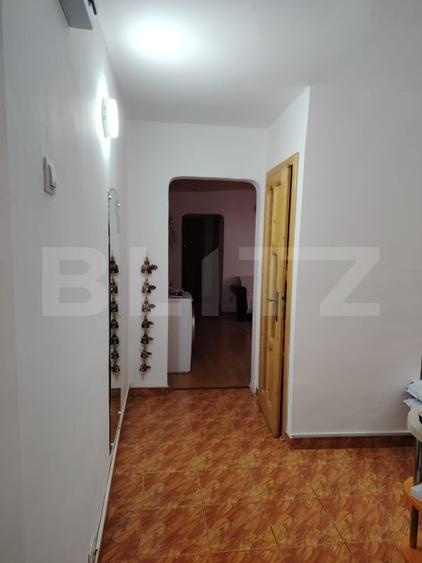Apartament cu 3 camere semidecomandat, mobilat în Vatra Dornei