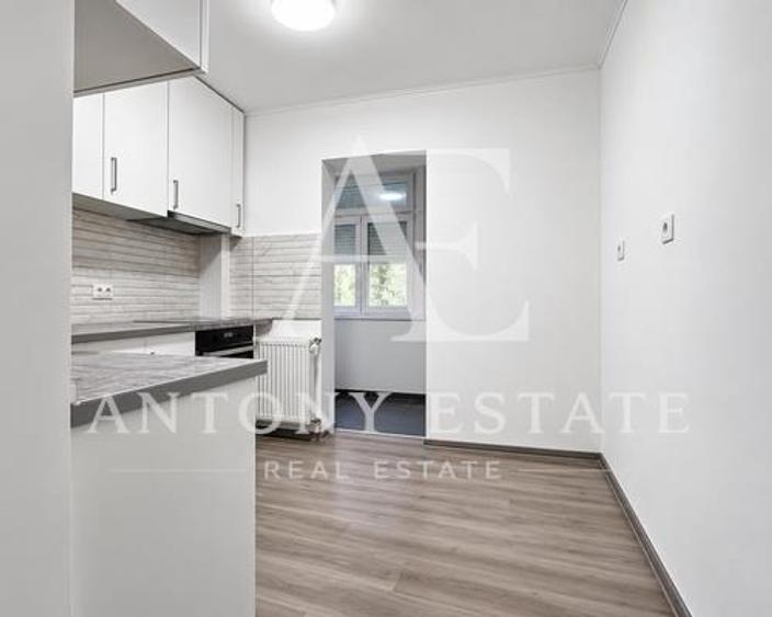 Apartament cu 3 camere decomandat în Decebal