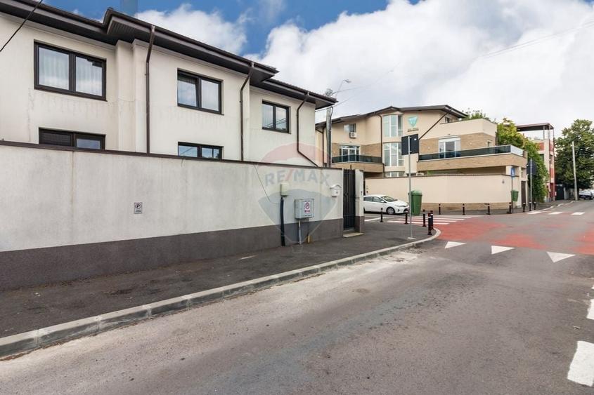 Casă / Vilă cu 5 camere de vanzare în zona Domenii, langa metrou - 22