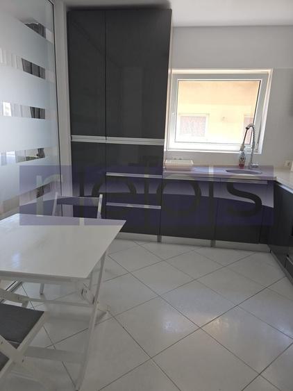 Apartament cu 4 camere, mobilat în Pipera