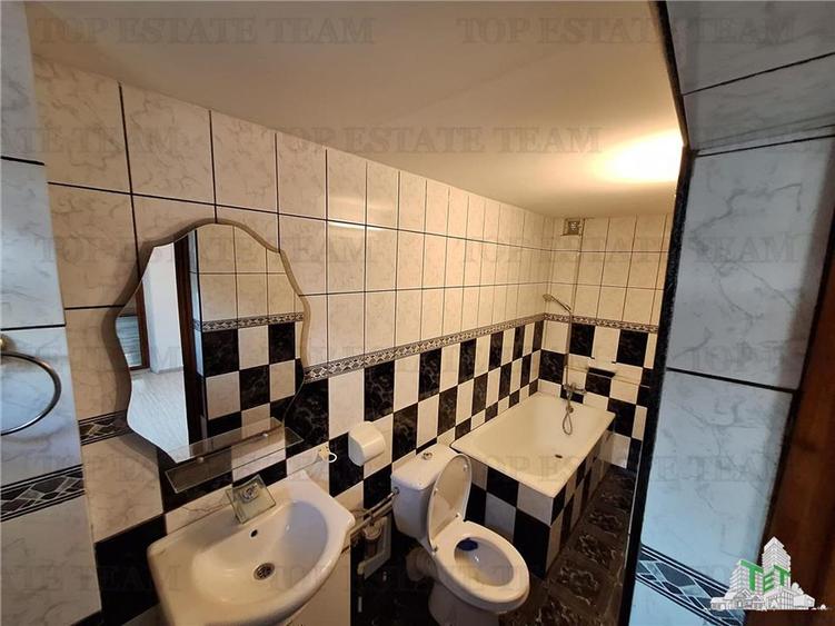 Casă individuală cu 5 camere cu Canalizare în Dorobanți