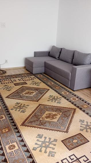 Apartament cu 3 camere decomandat în Tudor