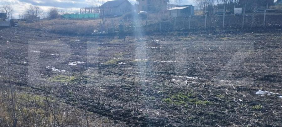 Teren Construcții intravilan de 4600 mp, în Miroslava