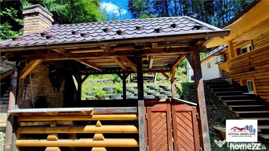 Casă cu 5 camere cu Teren 500 Mp în Lunca