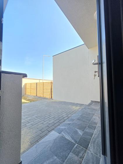 Apartament cu 3 camere si curte, predat la cheie, disponibil la doar 79.000 EUR - 9