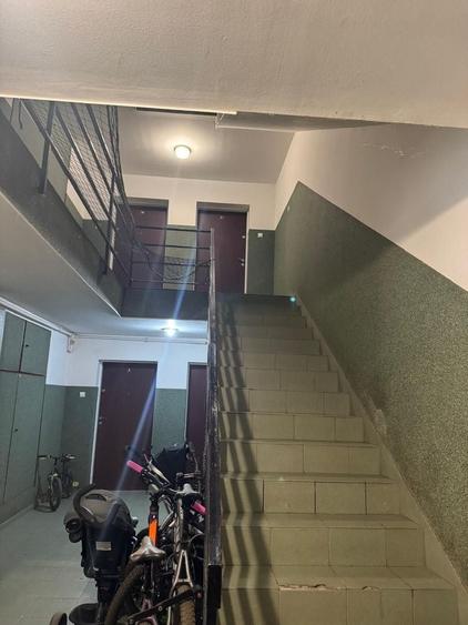 Apartament cu 3 camere semidecomandat, mobilat în Hipodrom 4