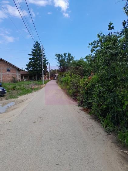 Casă cu 4 camere în Eroii Revoluției