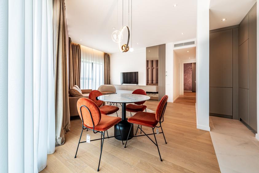 Apartament cu 3 camere în Barbu Văcărescu