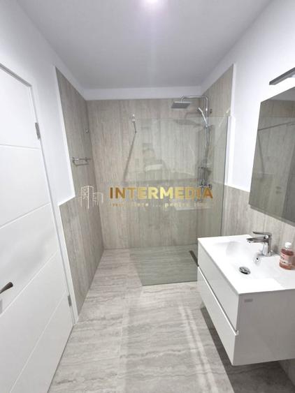 Apartament cu 2 camere decomandat, mobilat în Cetate