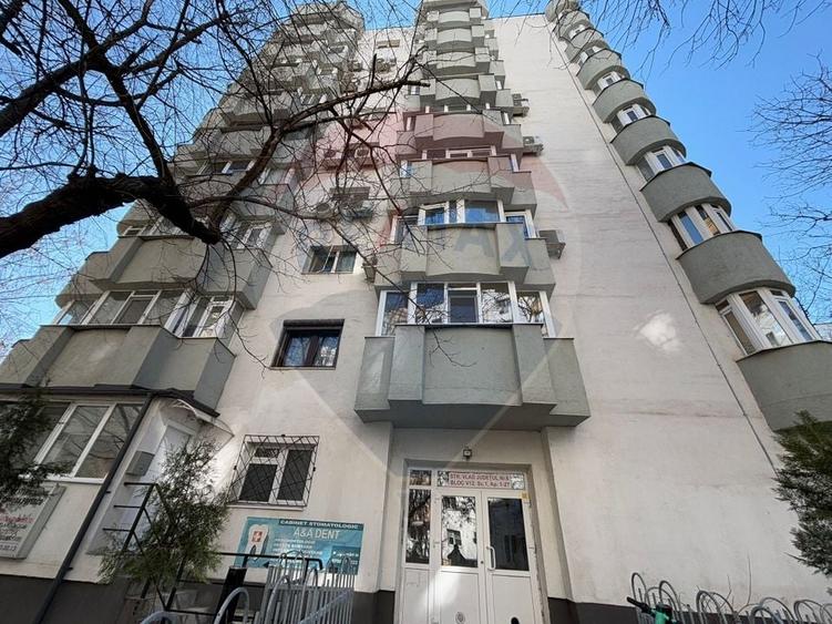 Apartament cu 2 camere decomandat, mobilat în Vitan Mall