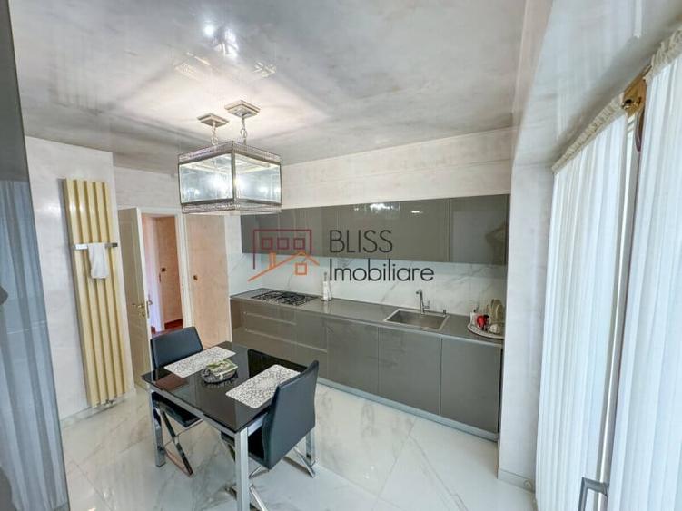 Apartament cu 4 camere decomandat în Primăverii
