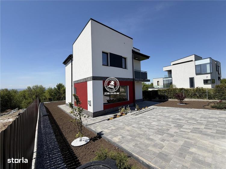 Casă cu 4 camere cu Teren 500 Mp în Bârnova