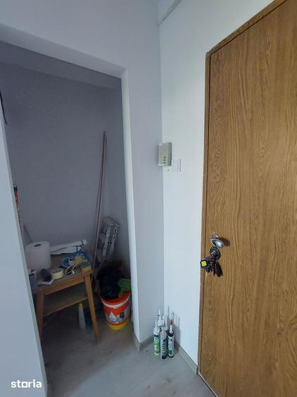Apartament cu 2 camere semidecomandat în Rogerius