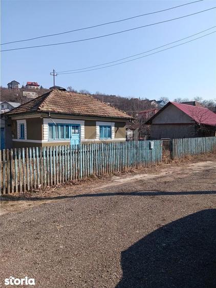 Teren de 800 mp, în Bucium