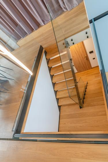 Apartament cu 3 camere decomandat, mobilat în Ultracentral
