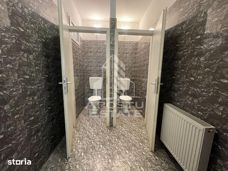 Spațiu comercial, de 222 mp, în Neptun