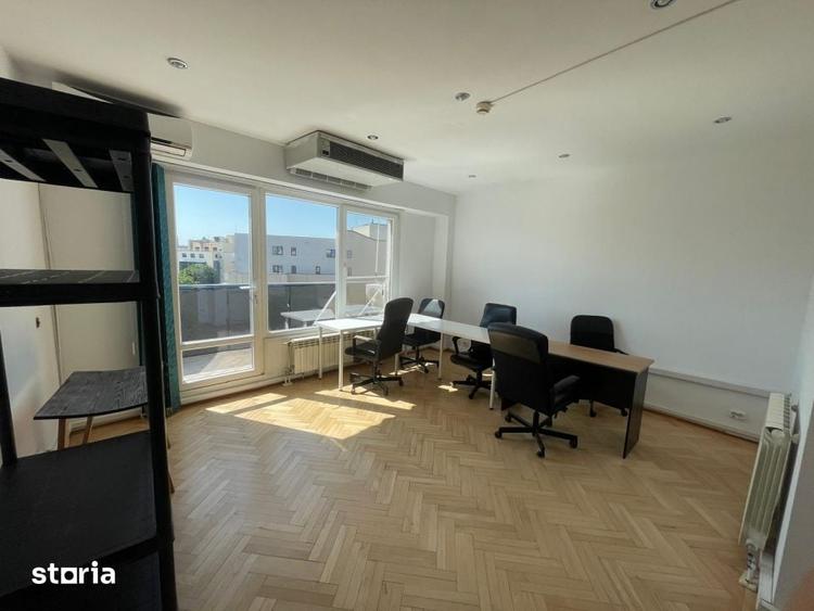 Apartament cu 4 camere decomandat în Eminescu