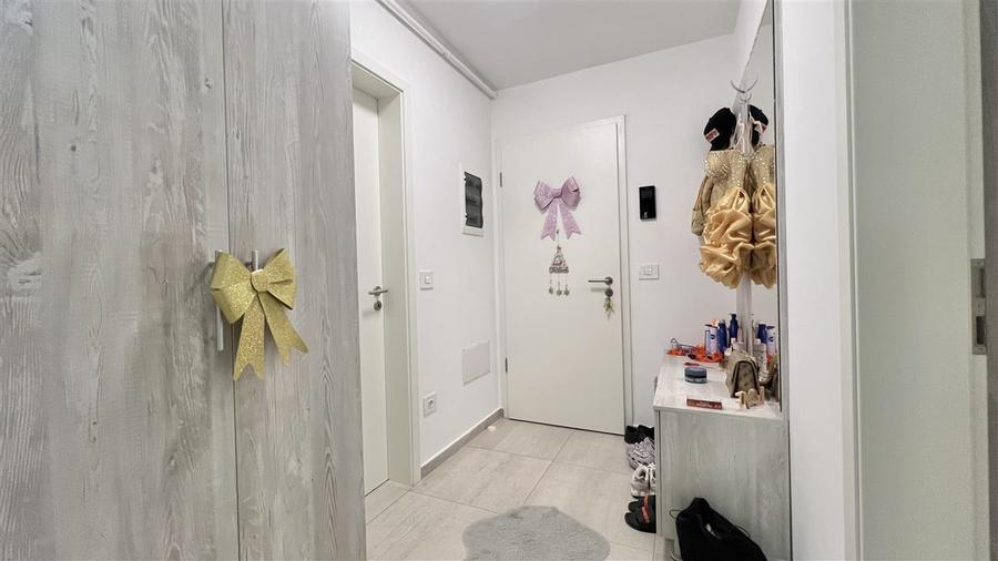Apartament cu 2 camere decomandat, mobilat în Avantgarden