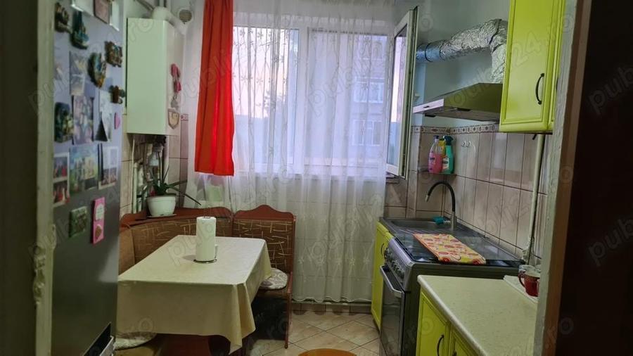 Vand apartament cu doua camere - 5