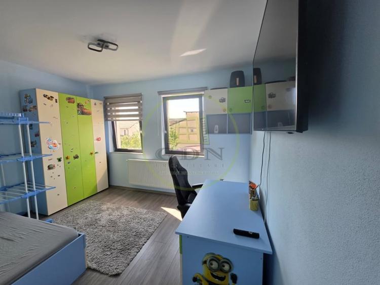Apartament cu 3 camere decomandat, mobilat în Șelimbăr