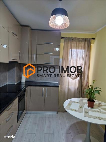 Apartament cu 2 camere semidecomandat, mobilat în Unirii Centru