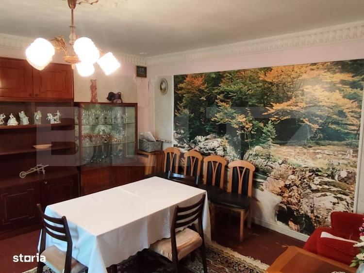 Casă cu 4 camere în Bucium