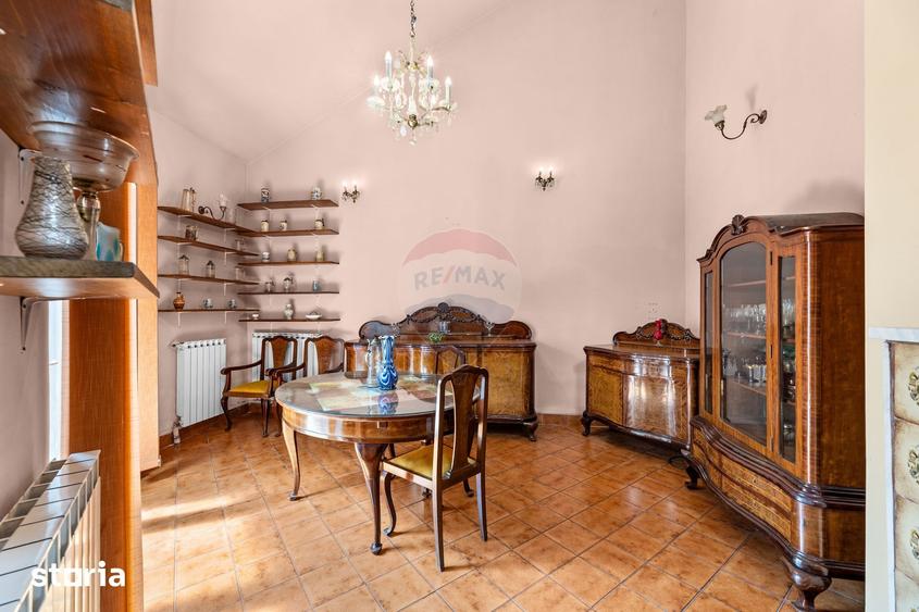 Casă cu 3 camere cu Teren 320 Mp în Central