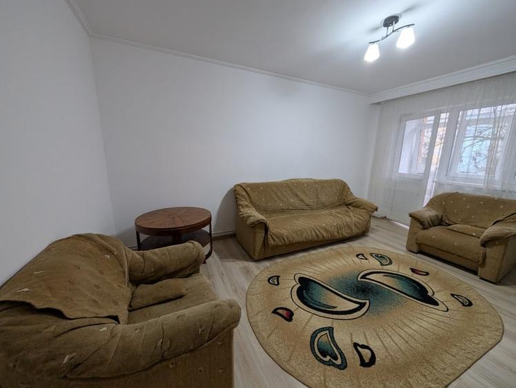 Apartament cu 2 camere decomandat în 9 Mai