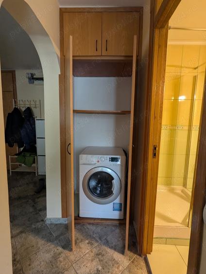 Apartament cu 4 camere semidecomandat în Pantelimon