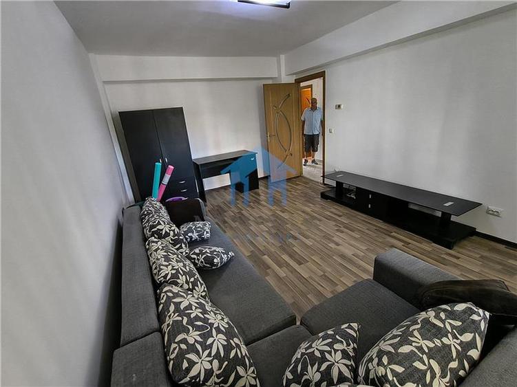 Apartament cu 4 camere decomandat în Mărăști