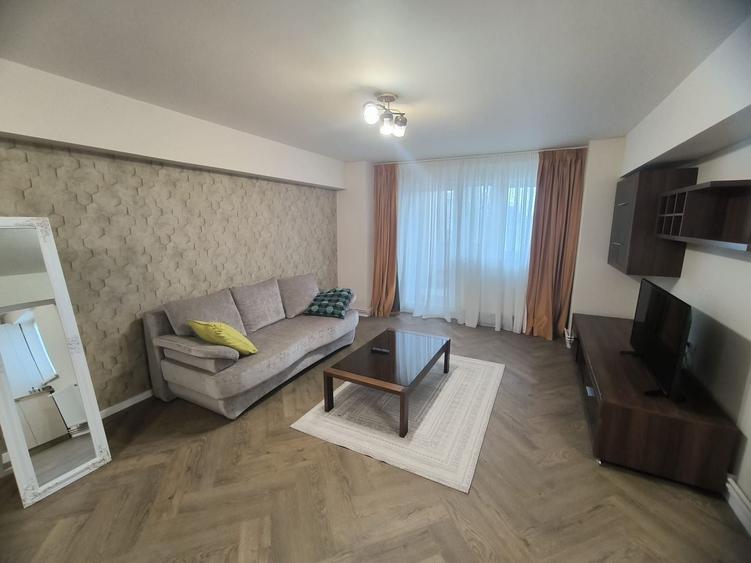 Apartament cu 2 camere decomandat, mobilat în Nerva Traian