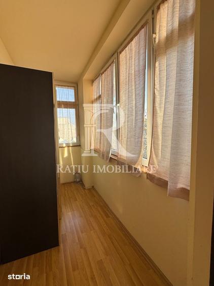 Apartament cu 3 camere în Ultracentral