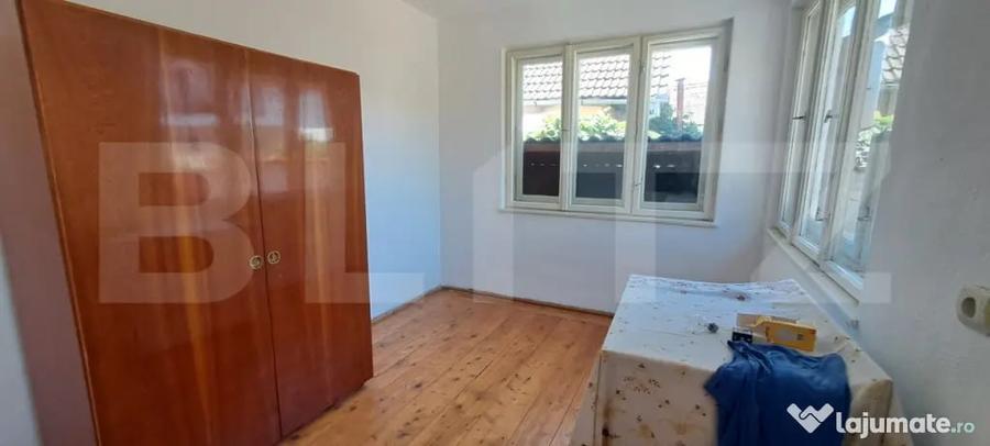 Casă cu 4 camere cu Teren 150 Mp în Central