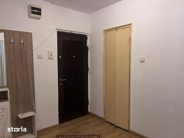 Garsonieră decomandată în Zamfirescu