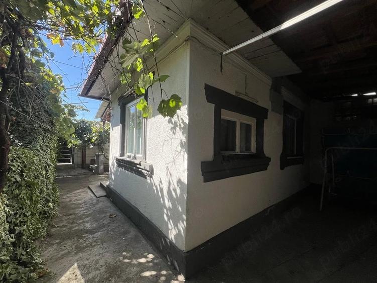 Casă cu 2 camere cu Teren 220 Mp în Schela