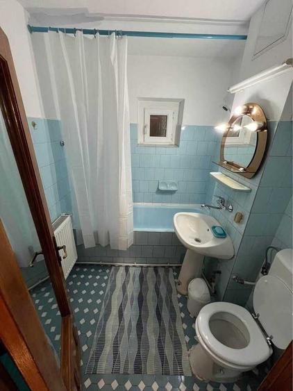 Apartament cu 2 camere decomandat în Micro 17