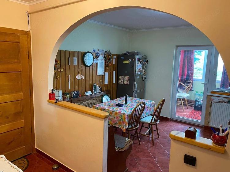 BRASADAS inchiriaza ap cam etaj in Carpat?i 2. - 10