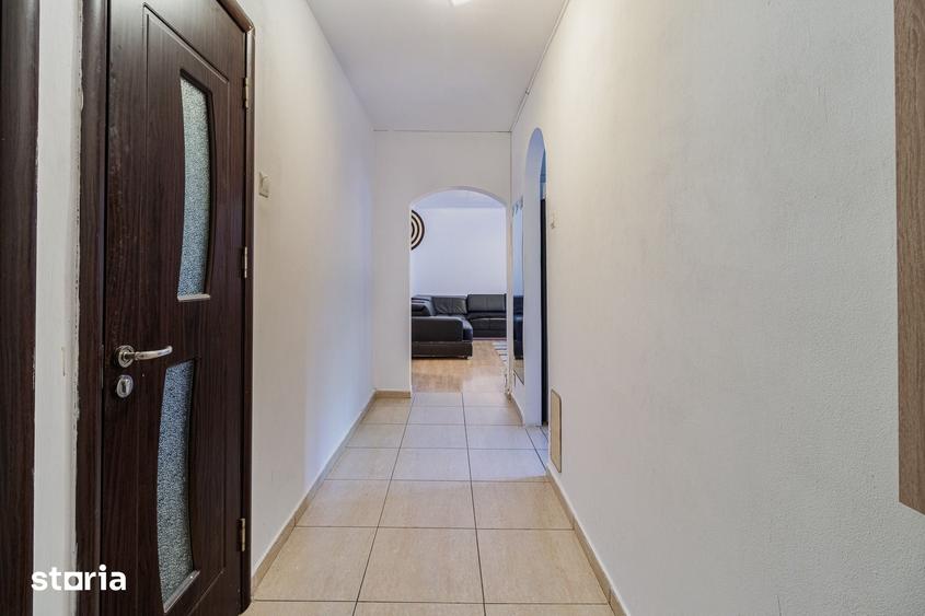 Apartament cu 3 camere în Drumul Taberei